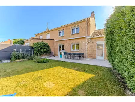 vente maison 5 pièces 105 m² à allennes-les-marais (59251)  283 000 €