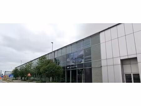 polyvalen gebouw te huur langs de groenendallaan 395 te antwerpen