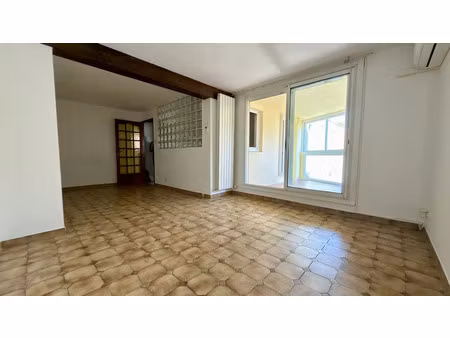 location appartement 3 pièces 67 m² à la penne-sur-huveaune (13821)