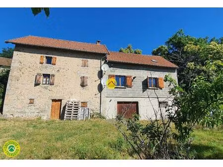 maison sur 18 833 m²