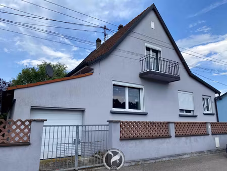 maison de 120 m2 sur 3 ares 05 centiares de terrain.
