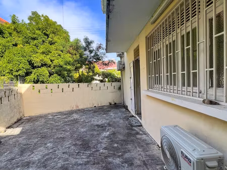 location appartement 3 pièces 80m² basse terre 97100