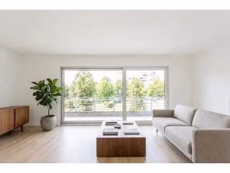 appartement à louer à avenue des tamaris 43 molenbeek-saint-jean (vbe39623)