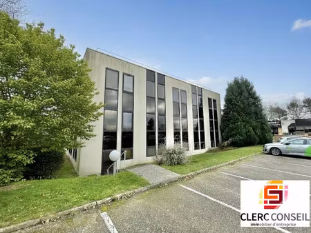achat local professionnel 200m² mont st aignan 76130