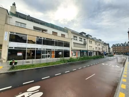 location local professionnel 153m² rouen 76100