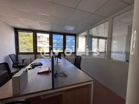 location bureaux 120 m²