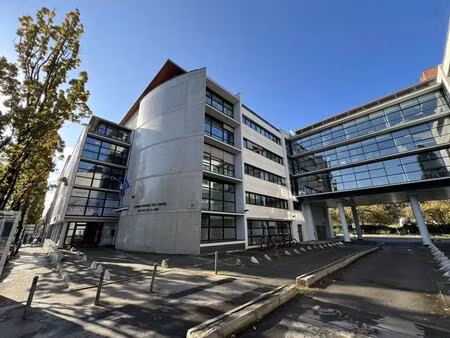 location bureaux 204 m² à 3 093 m²