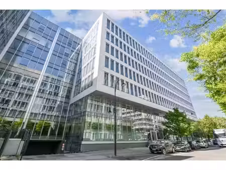 location bureaux 1020m² à 3737m²