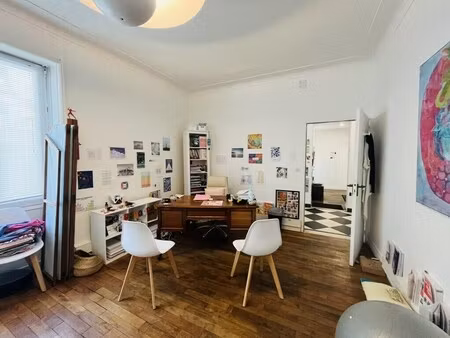 location bureaux 140 m²