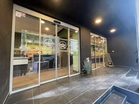 location commerce lyon 3 69003 289m²