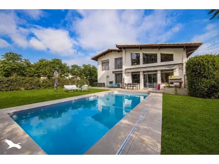 vente maison 6 pièces 186 m² saint-jean-d’illac (33127)