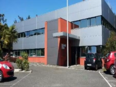 location bureaux 215 m²