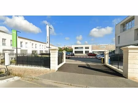 location bureaux 270 m² à 544 m²