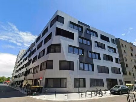 location bureaux 521 m² à 1 042 m²