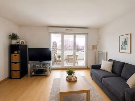 tours rabelais - appartement de type 3 vendu loué avec balcon et parking