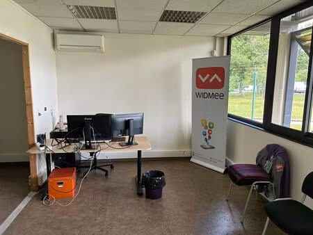 location bureaux 180 m²