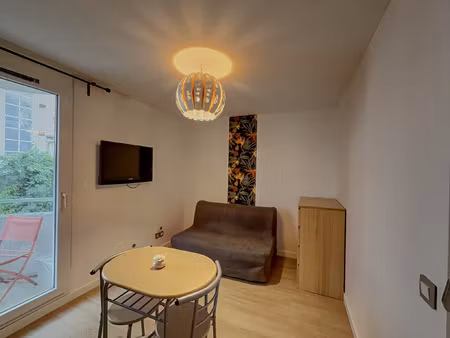 location meublée studio de 16 m2 avec balcon grenoble