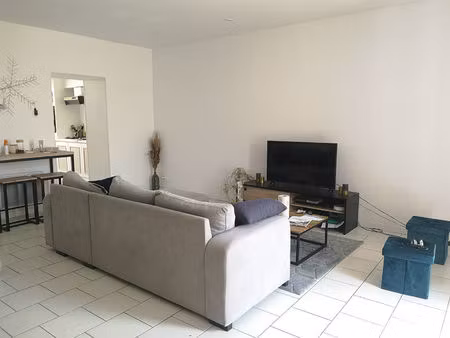 location maison de ville 3 pièces  76.00m²  le lion