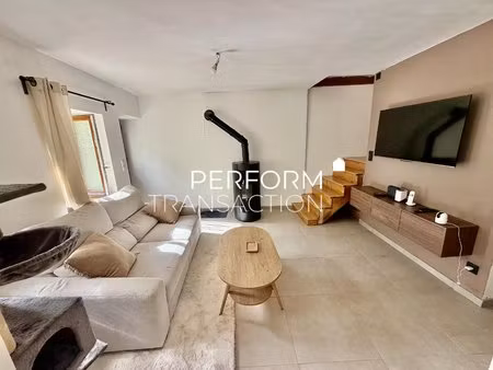 saint georges de commiers-appartement t4 dans maison de village