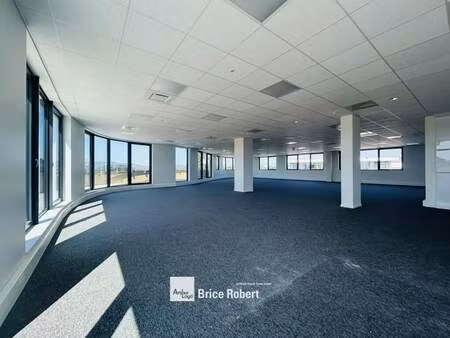 vente bureaux 244 m²