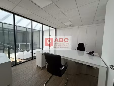 location bureaux 300 m²