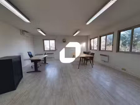 location bureaux neuilly-sur-marne 93330 30m² à 1612m²