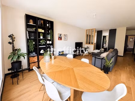 appartement 3 pièces - 82 m²