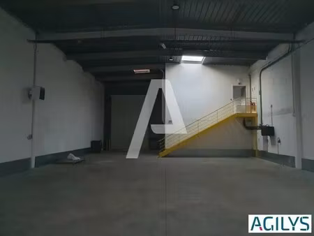 location local d’activités torcy 77200 330m²