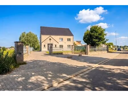 huis te koop in maasmechelen met 4 slaapkamers