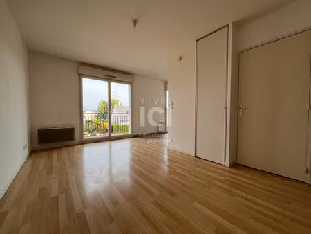 location appartement 1 pièce 28m²