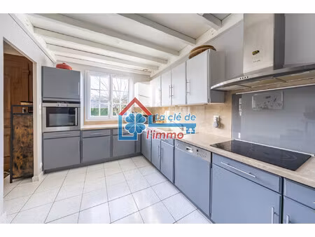maison familiale - 4 chambres + 1 bureau + sous sol