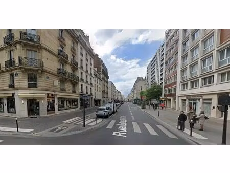 location commerce paris 75015 40m²