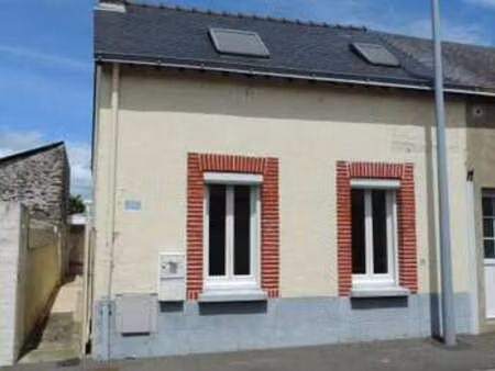 vente maison à évron (53600) : à vendre / 70m² évron