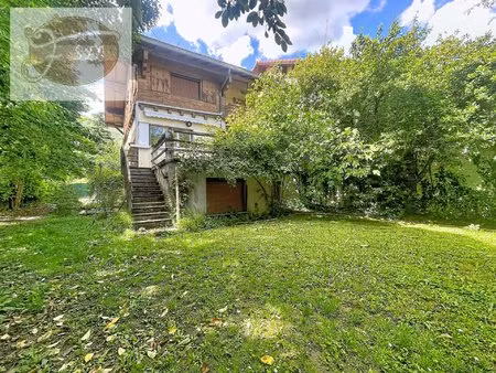 maison de 9 pièces + cuisine de 195 m2 - meylan - secteur privilégié