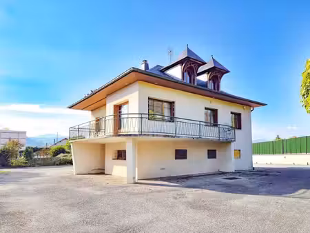 virignin : maison env. 127 m2 avec ascenseur et sous-sol complet sur un terrain de 1483...