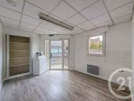 location appartement 4 pièces à guingamp (22200) : à louer 4 pièces / 76m² guingamp