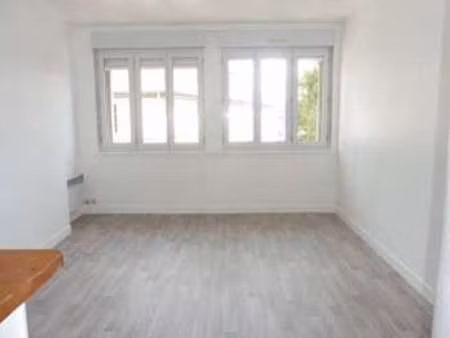 location appartement 2 pièces à coutances (50200) : à louer 2 pièces / 47m² coutances
