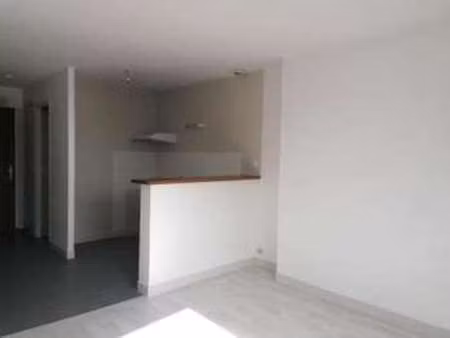 location appartement 3 pièces à coutances (50200) : à louer 3 pièces / 39m² coutances