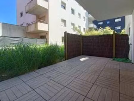 location appartement 3 pièces à nantes île de nantes (44000) : à louer 3 pièces / 55m² nan