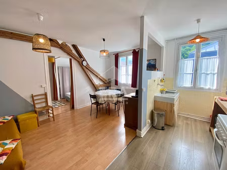 vente appartement 2 pièces 46m2 eaux-bonnes 64440 - 82000 € - surface privée