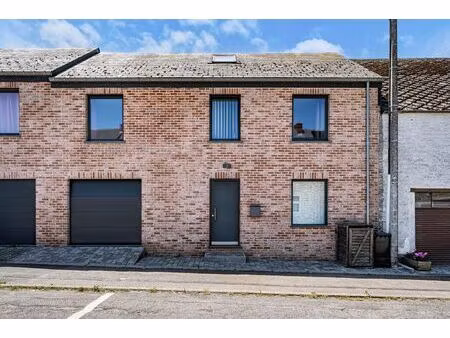maison à vendre à rue de neuville 44 cerfontaine (vbe39531)