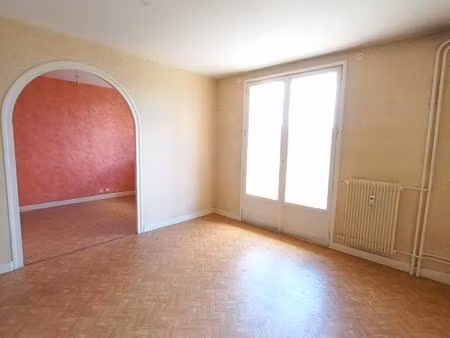 appartement t3 67m2 - avenue debourg 69007