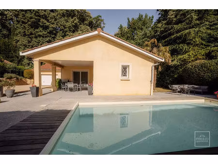 genay - maison 171 m²   jardin avec piscine  au calme