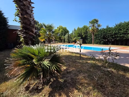 maison 6 pièces - 300 m²
