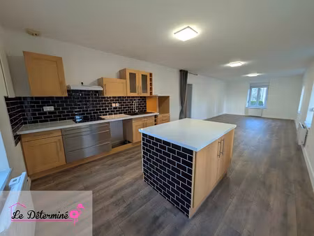 location appartement 5 pièces 94.46 m² à aillevillers-et-lyaumont (70320)  515 €