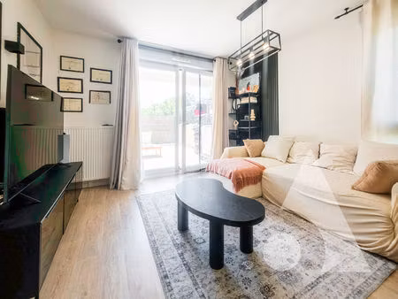 t3 récent de 62 m² avec 38 5 m² d'extérieur privatif