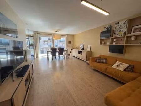 appartement 2 chambres avec terrasse et cave – peb c+