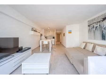 agréable appartement de 2 chambres situé dans un emplacemen