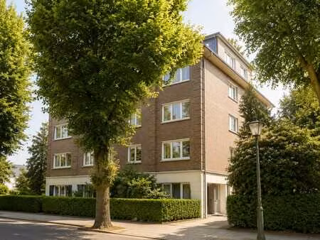 appartement de standing (3 ch/2sdd) avec terrasse.