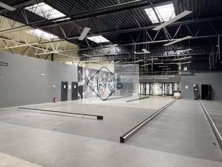 location commerce savigny le temple 77176 2869m²